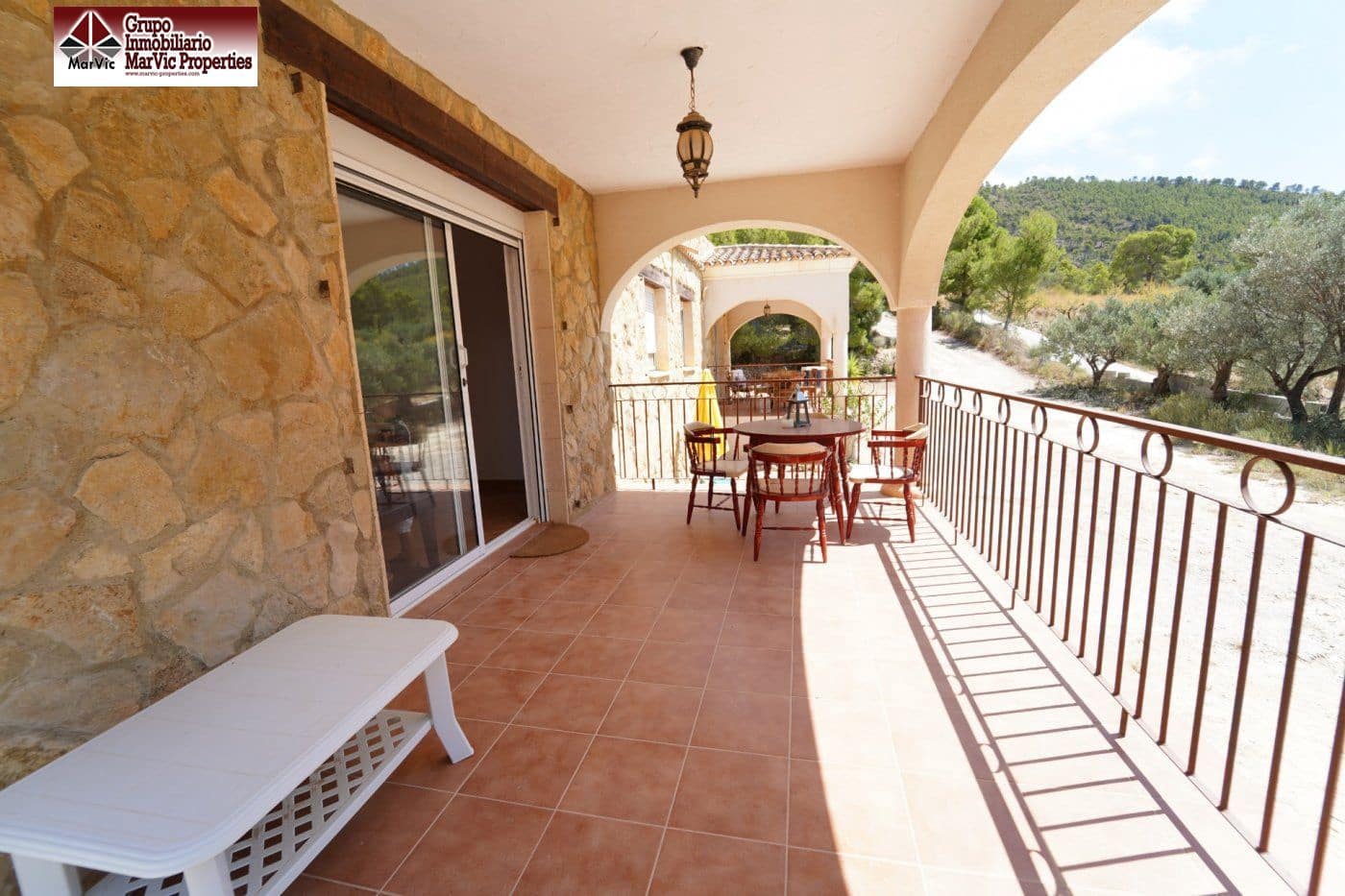 8 bedroom Villa for sale in Finestrat - € 620,000 (Ref: 7033099)