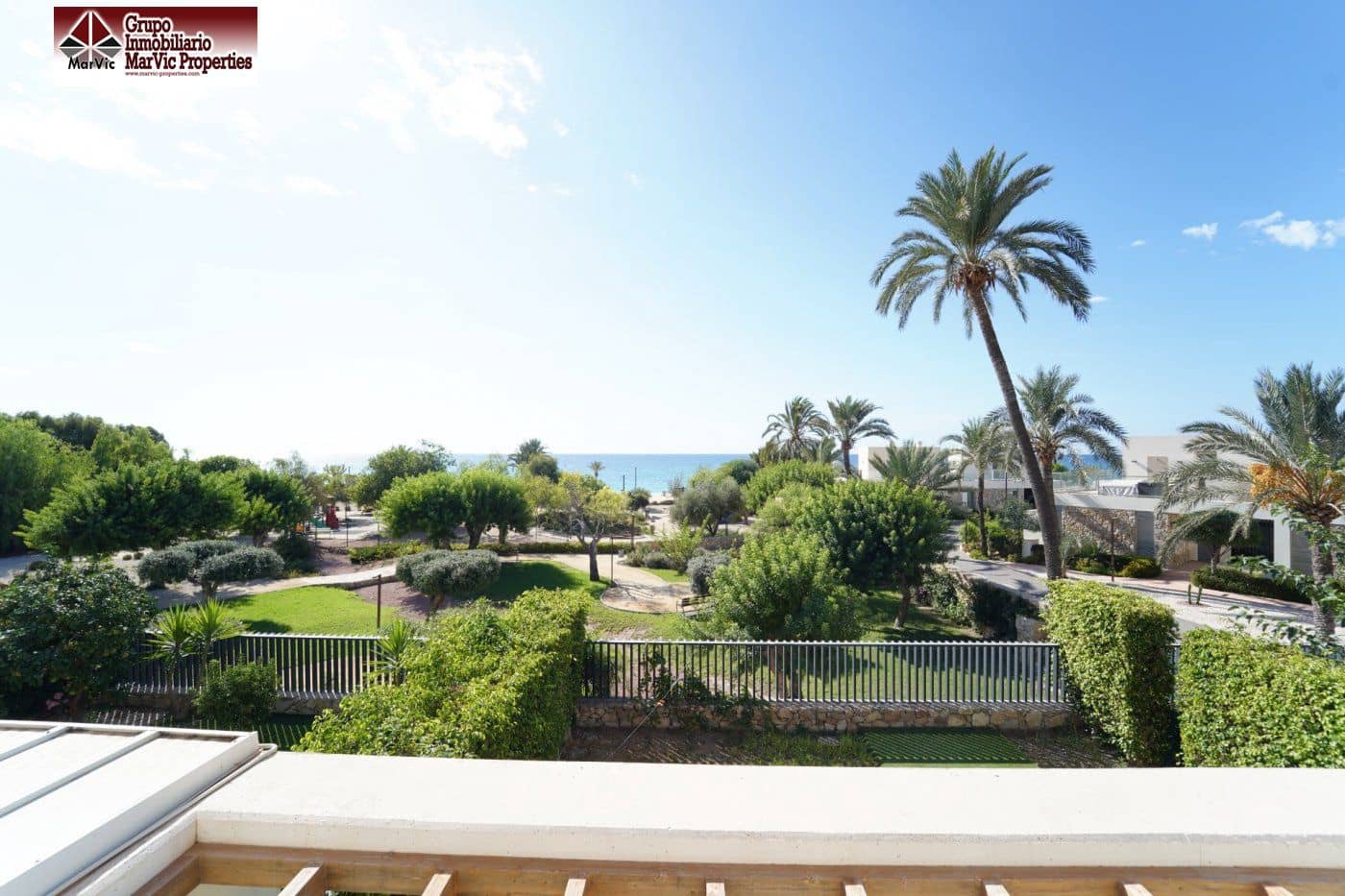 3 soveværelse Bungalow til salg i La Villajoyosa / Vila Joiosa med garage - € 882.000 (Ref: 7087987)