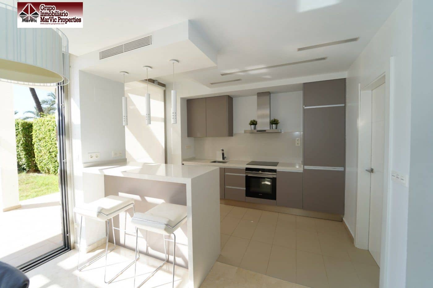 3 soveværelse Bungalow til salg i La Villajoyosa / Vila Joiosa med garage - € 882.000 (Ref: 7087987)