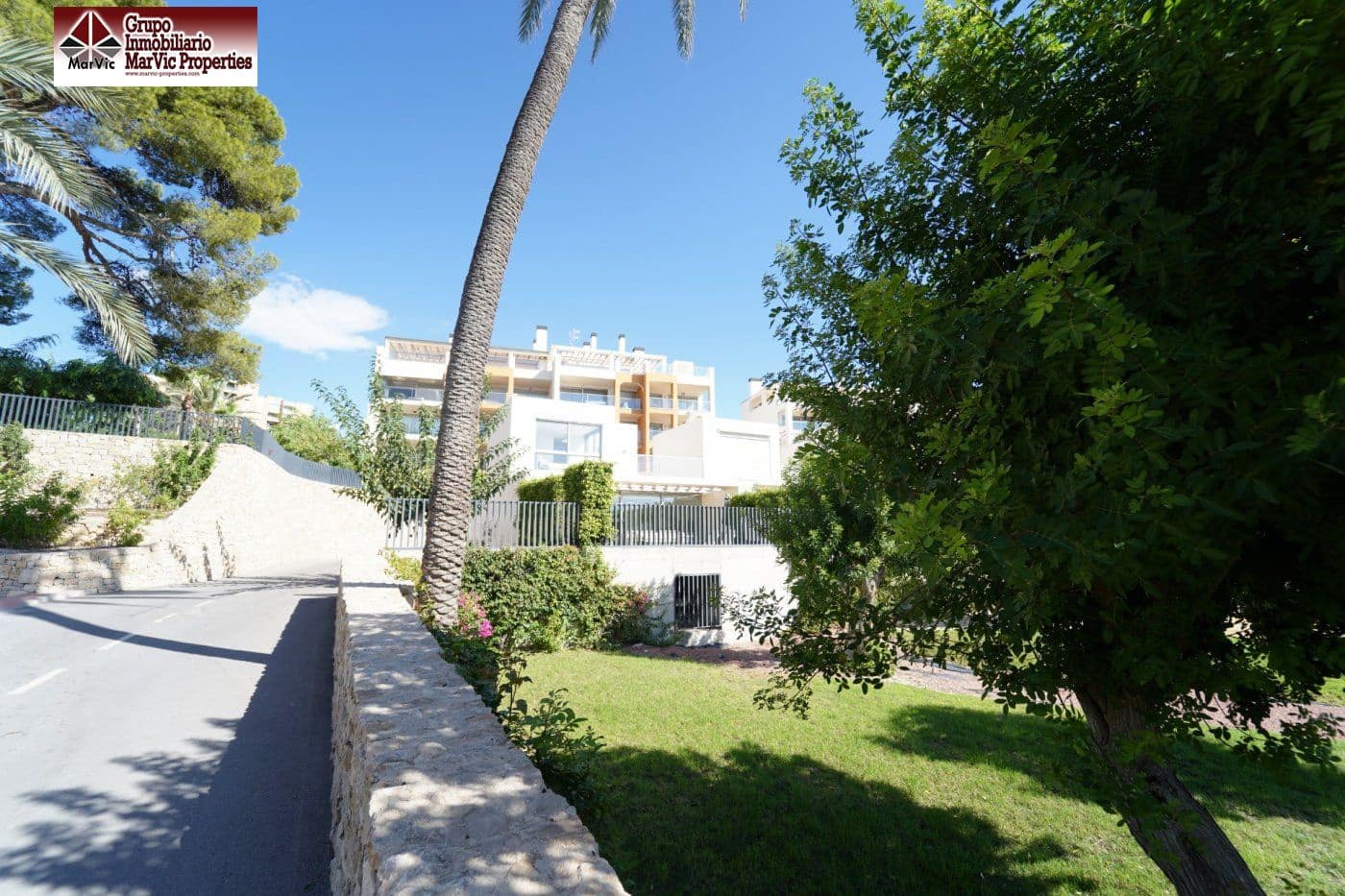 3 soveværelse Bungalow til salg i La Villajoyosa / Vila Joiosa med garage - € 882.000 (Ref: 7087987)