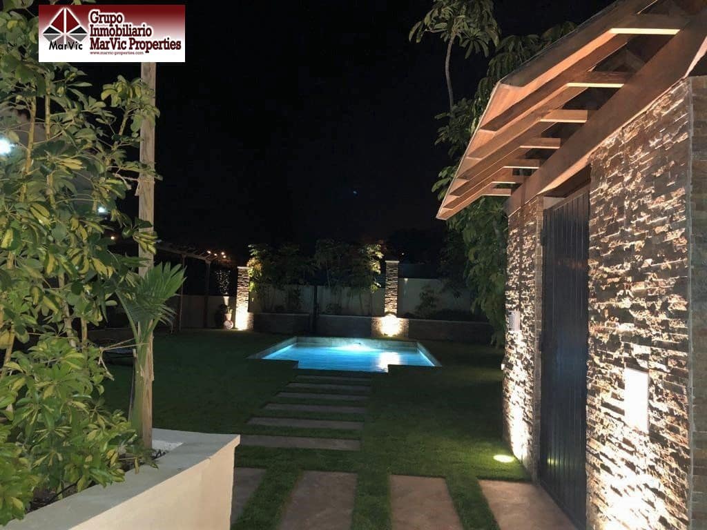 5 sovrum Villa till salu i La Nucia med pool garage - 995 000 € (Ref: 7188532)