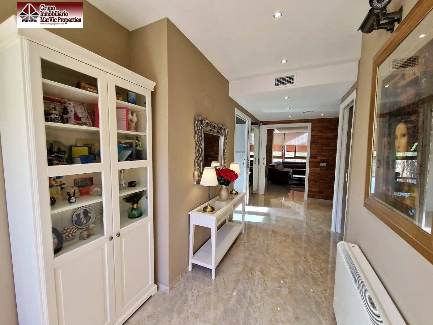 5 sovrum Villa till salu i La Nucia med pool garage - 995 000 € (Ref: 7188532)