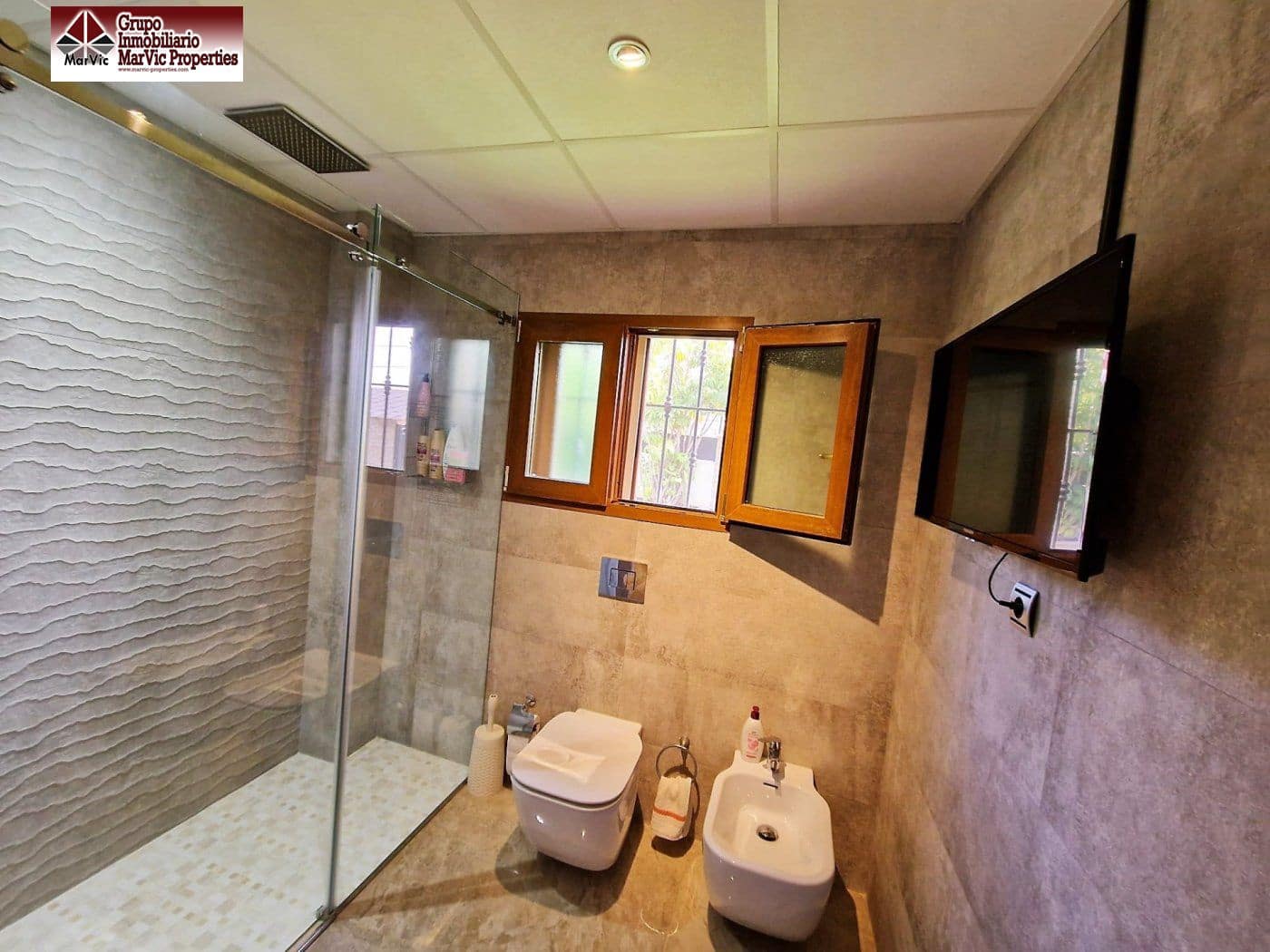 5 sovrum Villa till salu i La Nucia med pool garage - 995 000 € (Ref: 7188532)