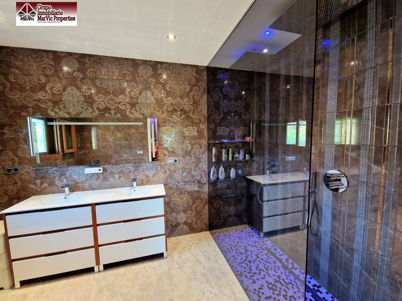 5 sovrum Villa till salu i La Nucia med pool garage - 995 000 € (Ref: 7188532)