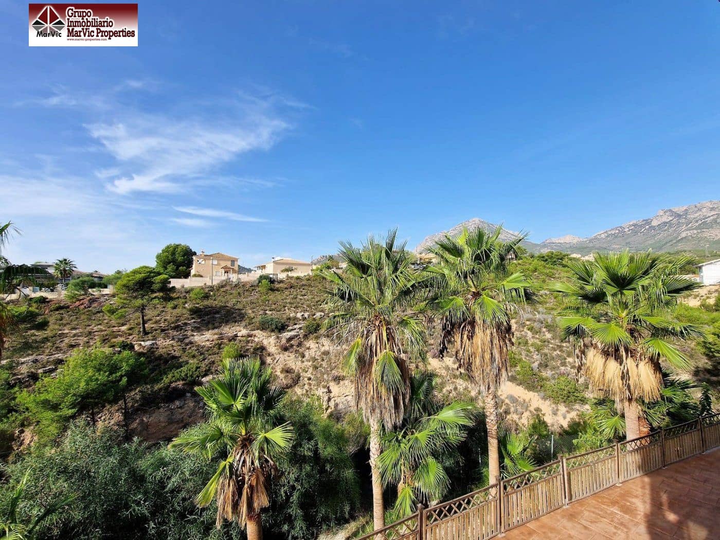 5 sovrum Villa till salu i La Nucia med pool garage - 995 000 € (Ref: 7188532)