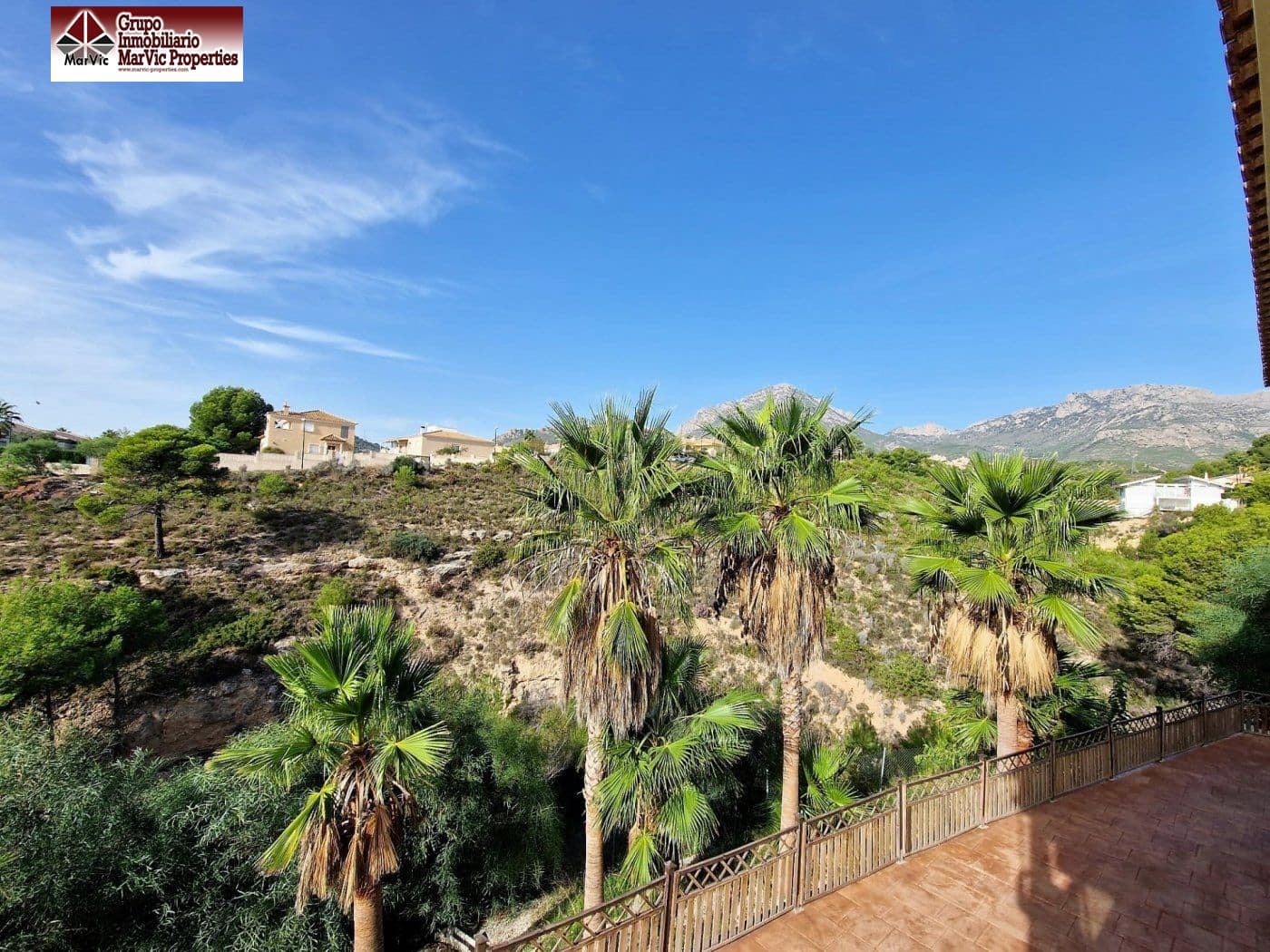 5 sovrum Villa till salu i La Nucia med pool garage - 995 000 € (Ref: 7188532)