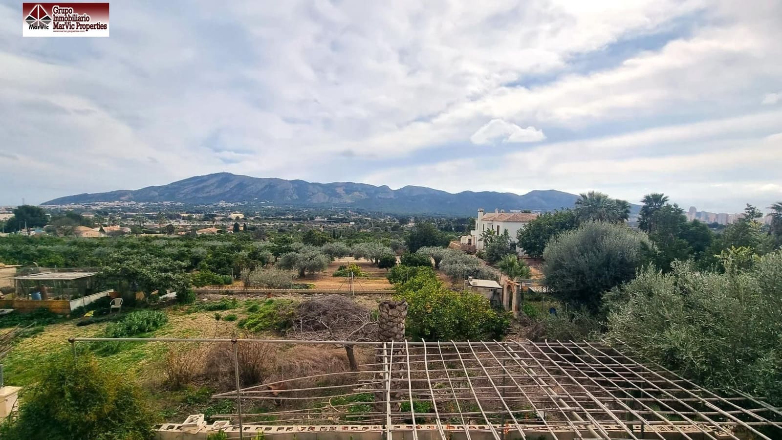 3 soverom Finca/Herregård til salgs i Benidorm med svømmebasseng garasje - € 469 000 (Ref: 7400654)