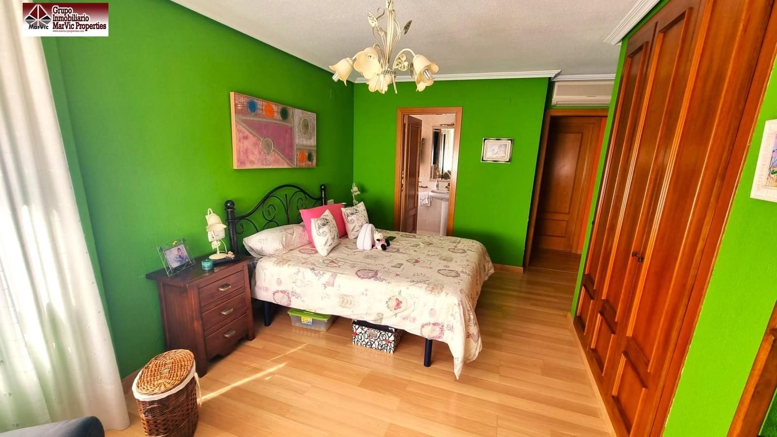 3 bedroom Flat for sale in Benidorm with pool garage - € 310,000 (Ref: 7432295)