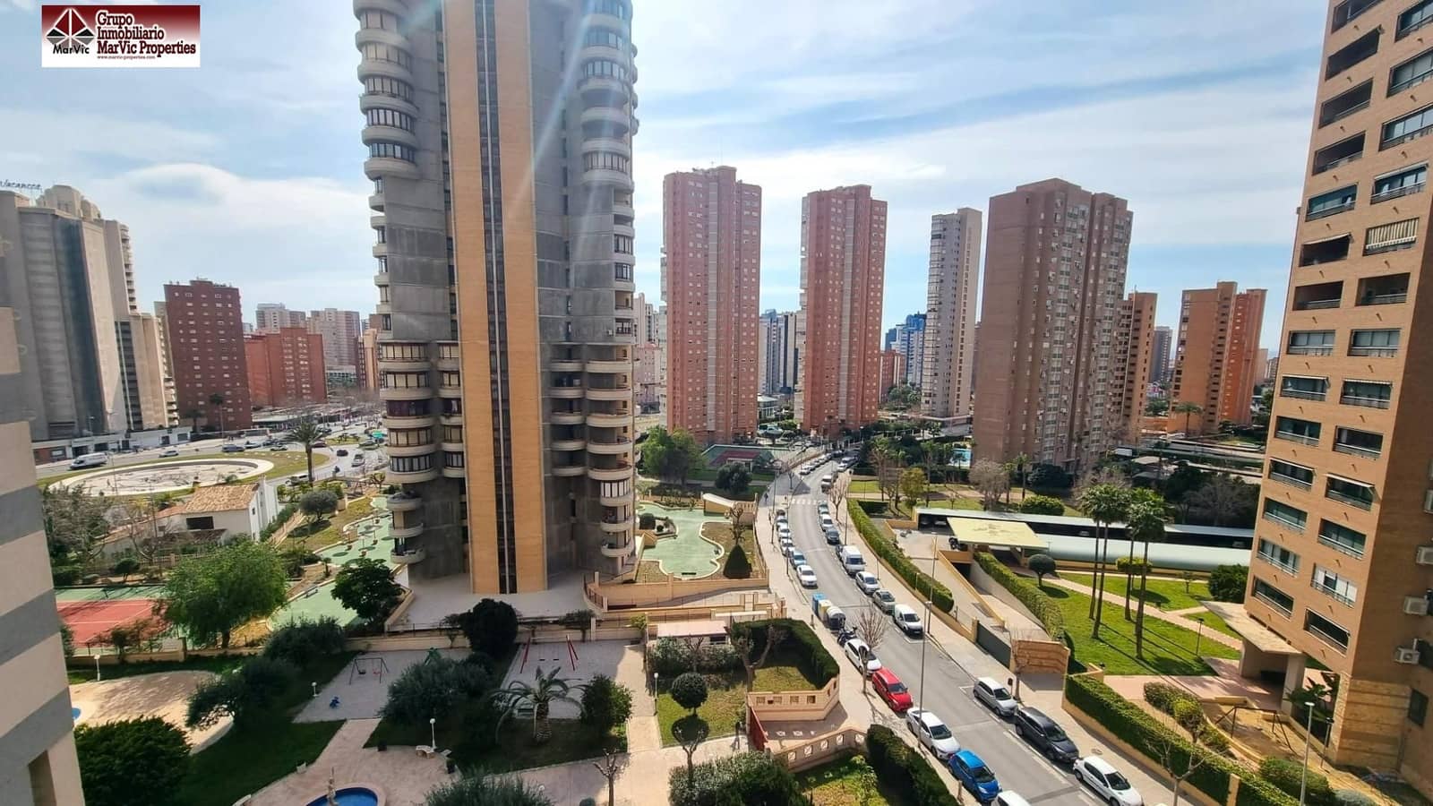 3 bedroom Flat for sale in Benidorm with pool garage - € 310,000 (Ref: 7432295)