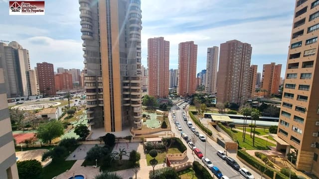 3 chambre Appartement à vendre à Benidorm avec piscine garage - 310 000 € (Ref: 7432295)