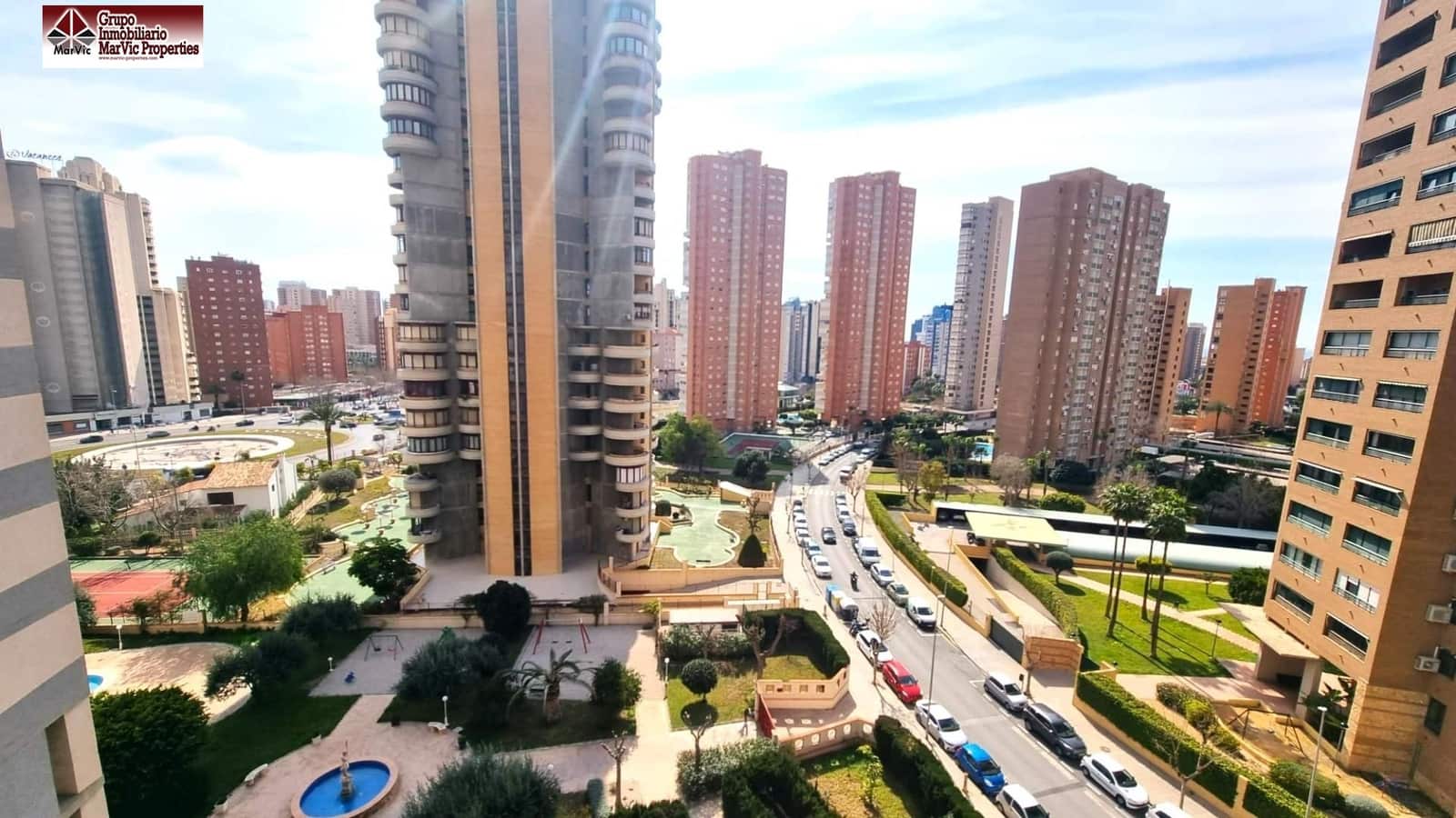 3 bedroom Flat for sale in Benidorm with pool garage - € 310,000 (Ref: 7432295)