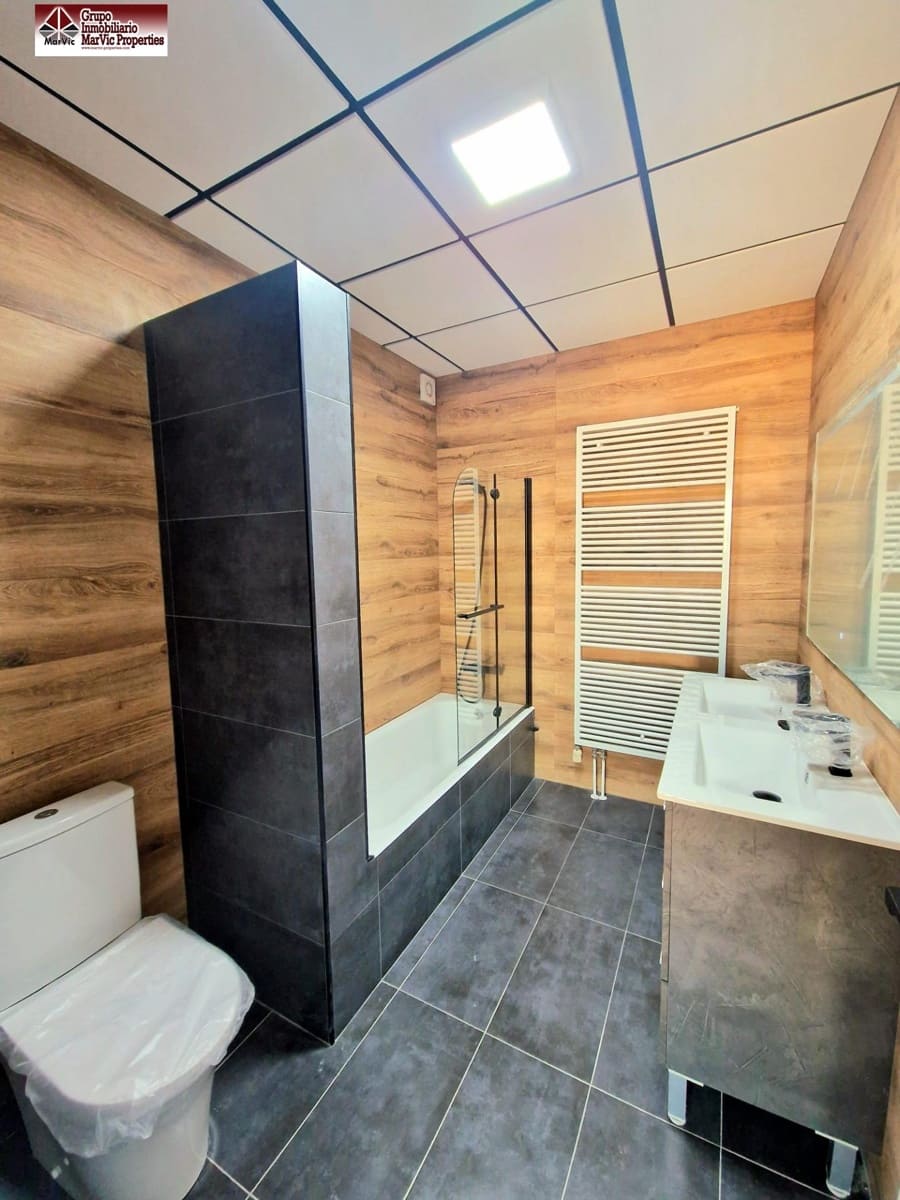 4 makuuhuone Huvila myytävänä paikassa La Nucia mukana 
autotalli - 525 000 € (Ref: 7516086)