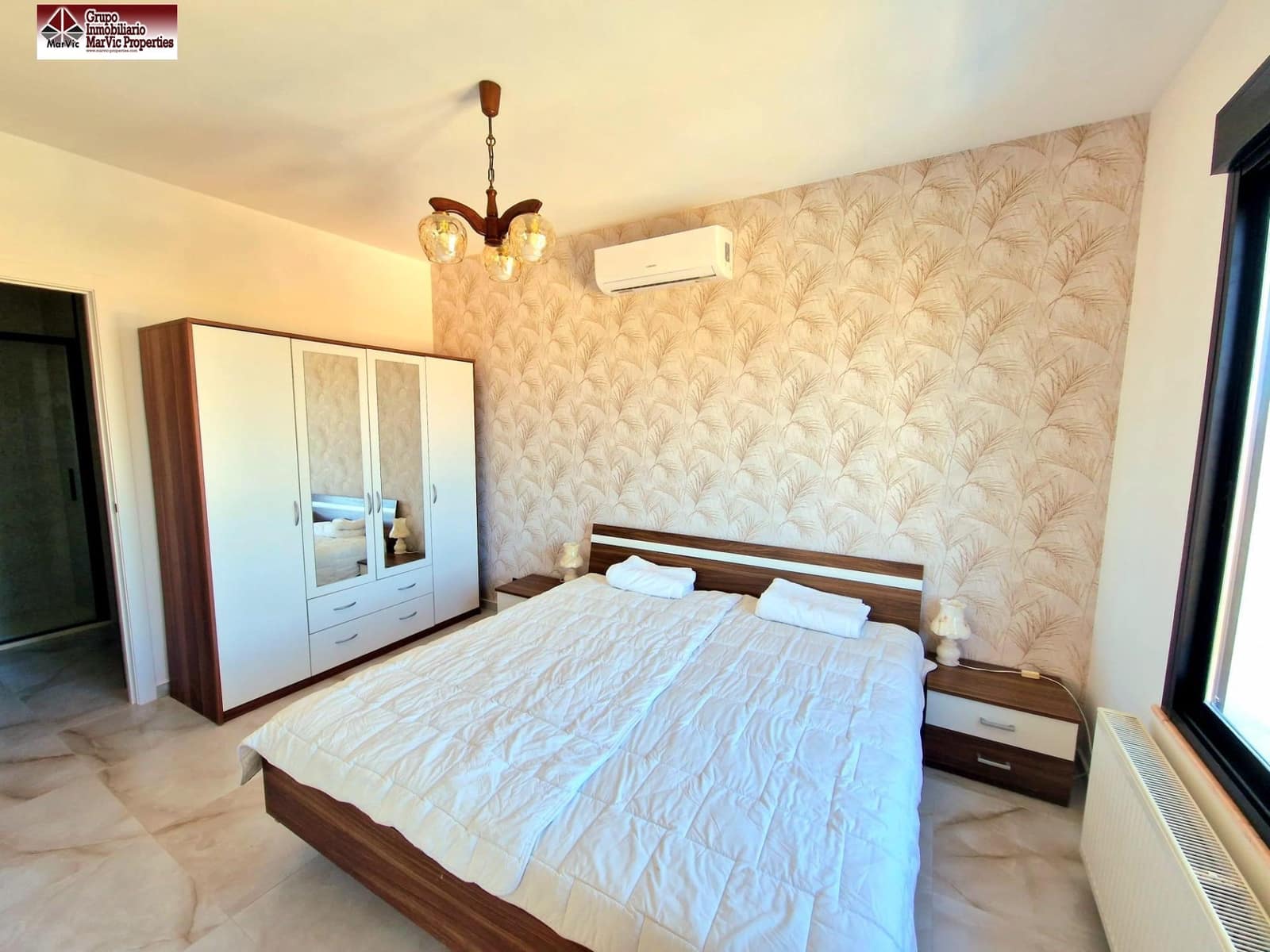 4 makuuhuone Huvila myytävänä paikassa La Nucia mukana 
autotalli - 525 000 € (Ref: 7516086)