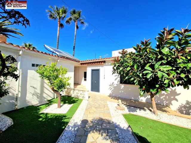 4 makuuhuone Huvila myytävänä paikassa La Nucia mukana 
autotalli - 525 000 € (Ref: 7516086)