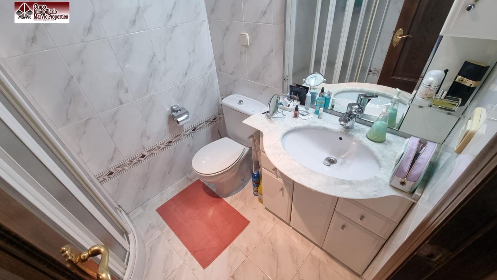 5 soveværelse Semi-Rækkehus til salg i Benidorm med swimmingpool garage - € 463.000 (Ref: 8537397)