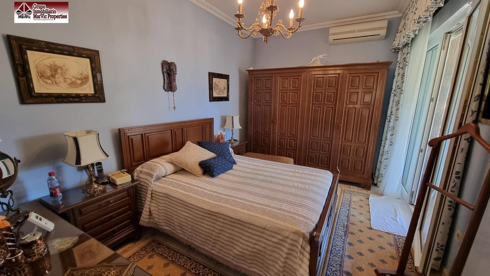 5 soveværelse Semi-Rækkehus til salg i Benidorm med swimmingpool garage - € 463.000 (Ref: 8537397)