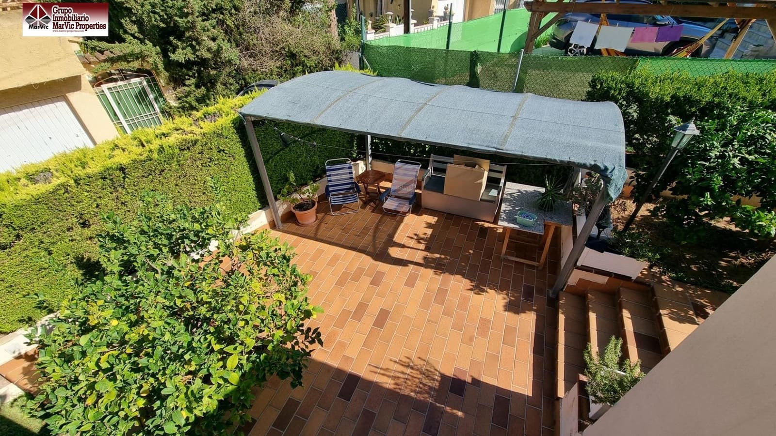 5 soveværelse Semi-Rækkehus til salg i Benidorm med swimmingpool garage - € 463.000 (Ref: 8537397)