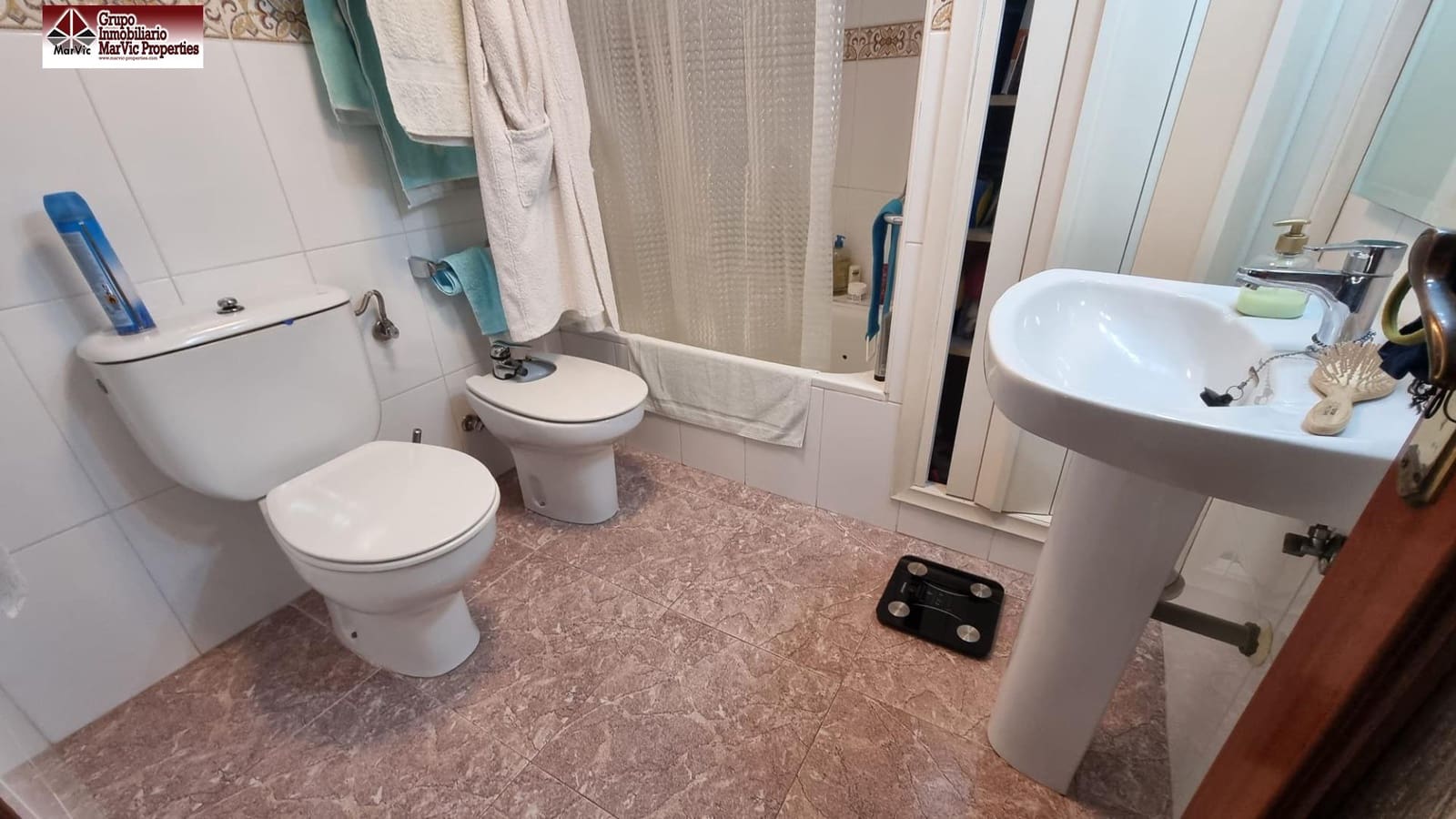 5 soveværelse Semi-Rækkehus til salg i Benidorm med swimmingpool garage - € 463.000 (Ref: 8537397)