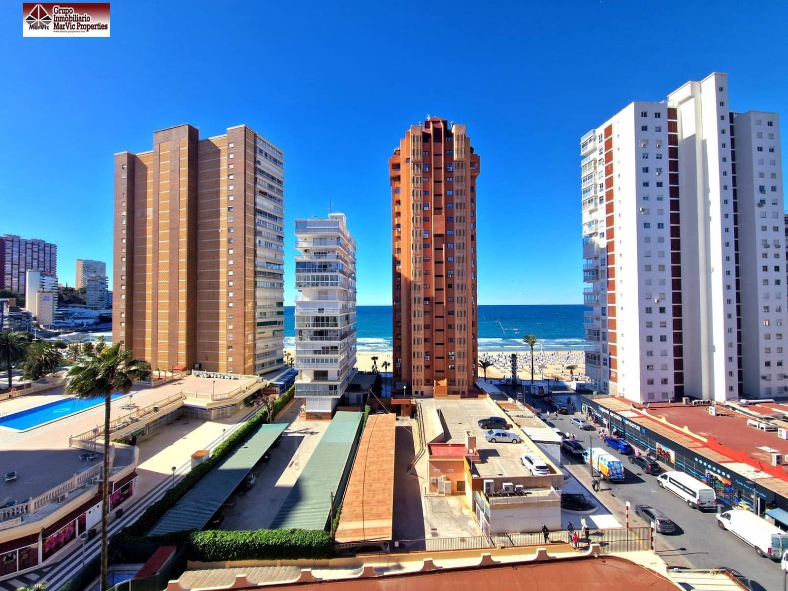2 bedroom Flat for sale in Benidorm - € 265,000 (Ref: 8537402)