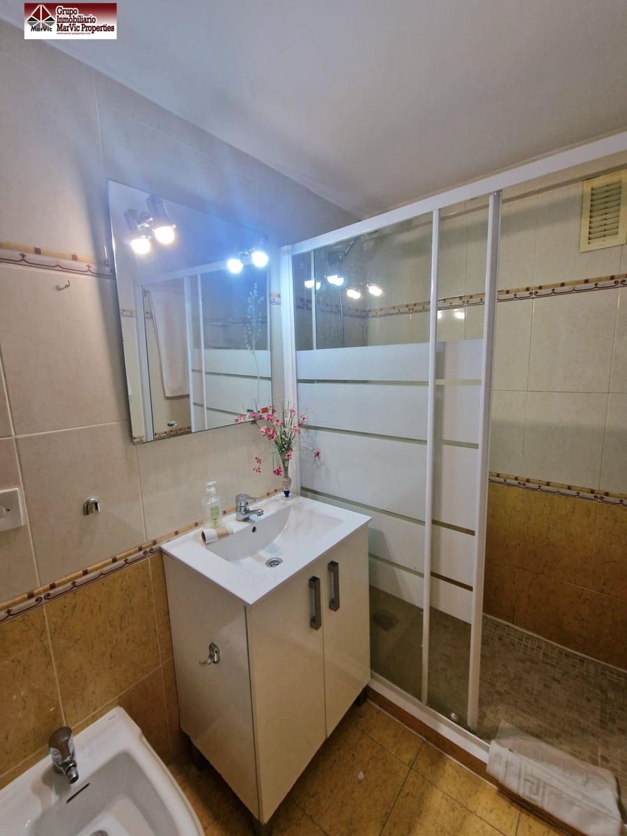 2 bedroom Flat for sale in Benidorm - € 265,000 (Ref: 8537402)
