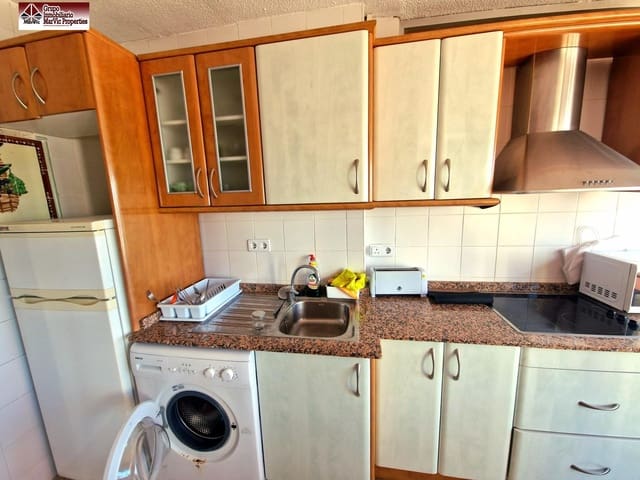 2 makuuhuone Asunto myytävänä paikassa Benidorm - 265 000 € (Ref: 8537402)