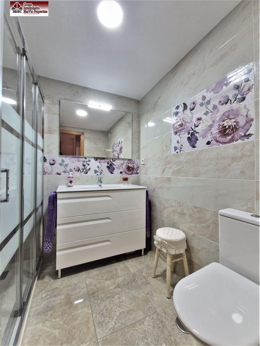 2 soveværelse Rækkehus til salg i Benidorm med swimmingpool - € 252.000 (Ref: 8537422)