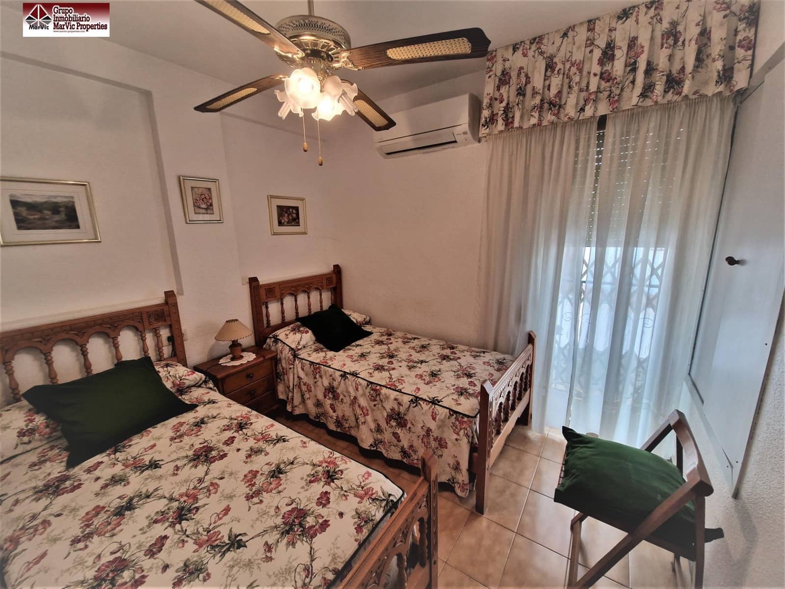 2 soveværelse Rækkehus til salg i Benidorm med swimmingpool - € 252.000 (Ref: 8537422)