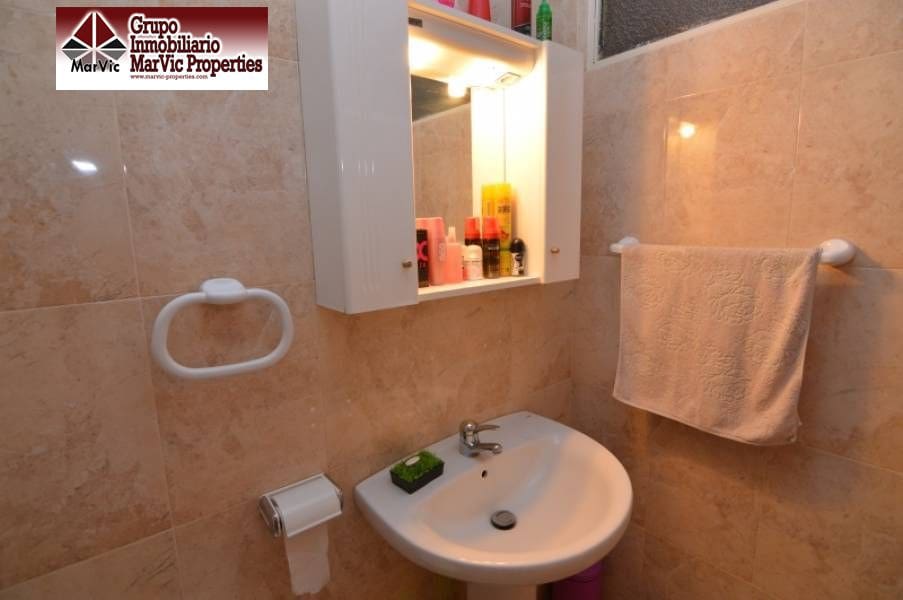 3 soveværelse Lejlighed til salg i Benidorm med swimmingpool - € 155.000 (Ref: 8537426)