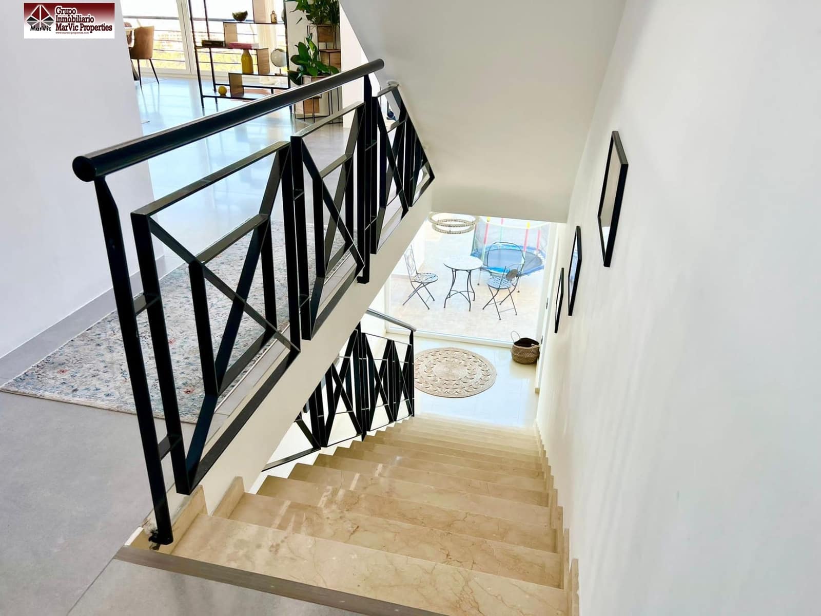 4 bedroom Villa for sale in Altea with pool garage - € 1,200,000 (Ref: 8537458)