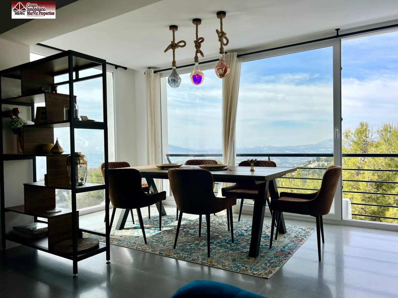 4 bedroom Villa for sale in Altea with pool garage - € 1,200,000 (Ref: 8537458)