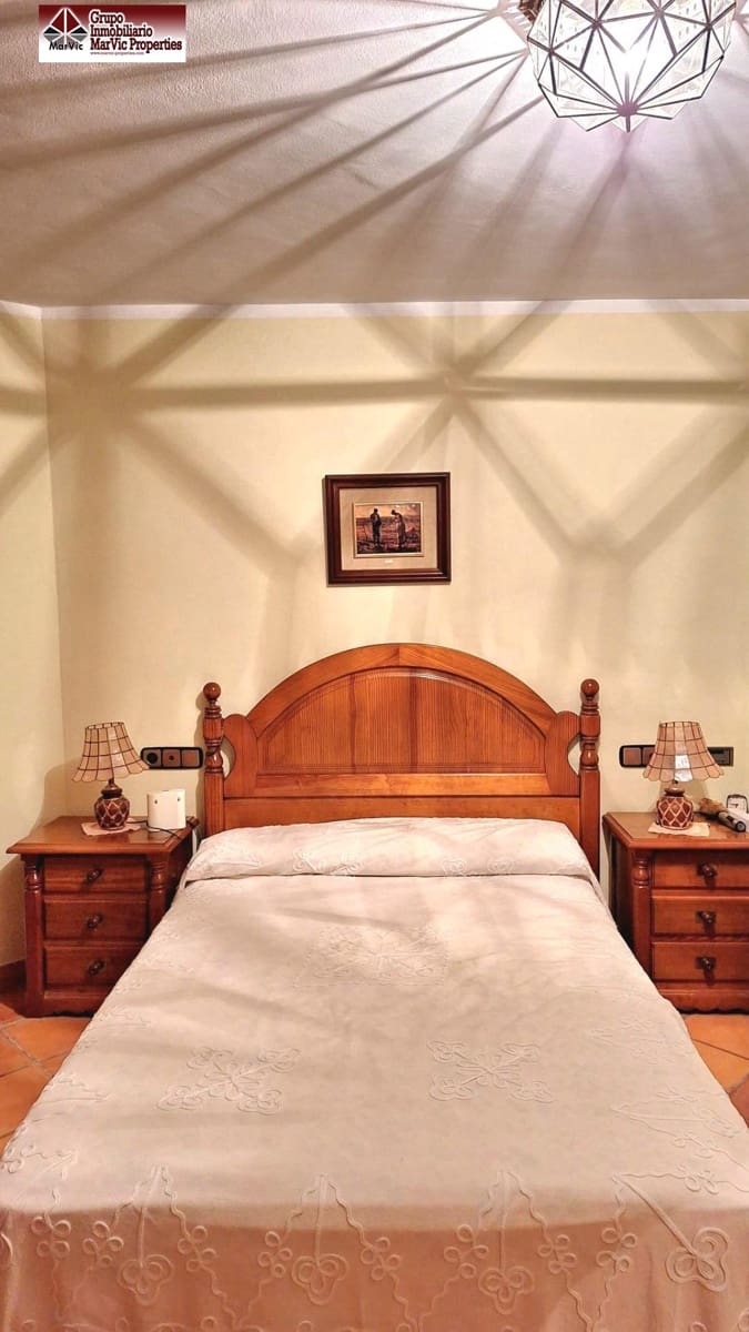 9 soverom Villa til salgs i Carricola - € 295 000 (Ref: 8537468)