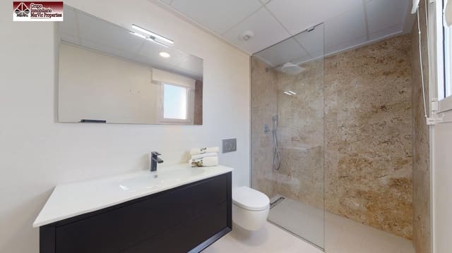 Chalet de 3 habitaciones en Muchamiel / Mutxamel en venta con piscina - 490.000 € (Ref: 8537474)