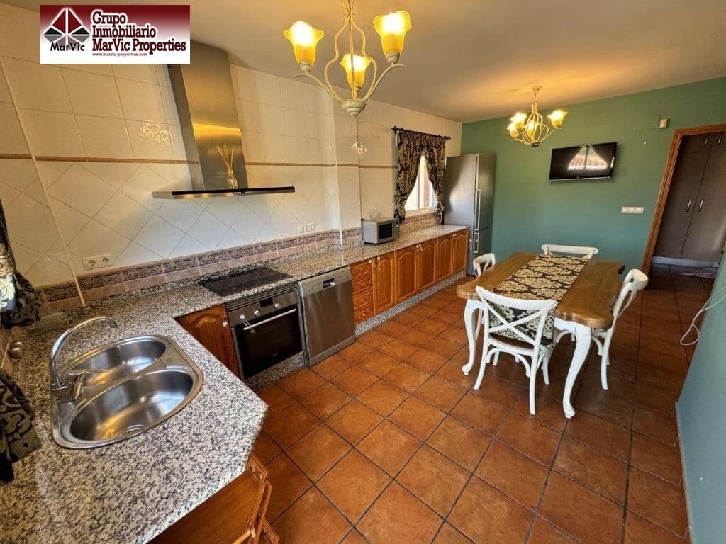 4 bedroom Villa for sale in Callosa d'En Sarria with pool - € 675,000 (Ref: 8537476)