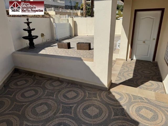 4 bedroom Villa for sale in Callosa d'En Sarrià with pool - € 675,000 (Ref: 8537476)