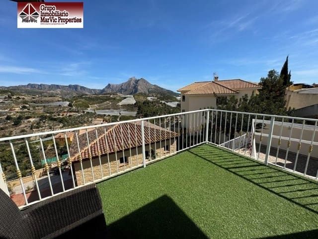 4 bedroom Villa for sale in Callosa d'En Sarrià with pool - € 675,000 (Ref: 8537476)