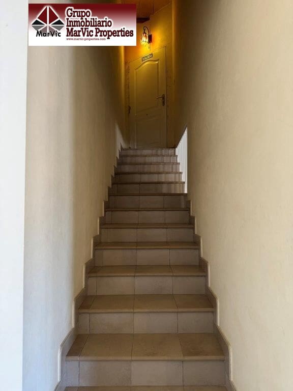 4 bedroom Villa for sale in Callosa d'En Sarria with pool - € 675,000 (Ref: 8537476)