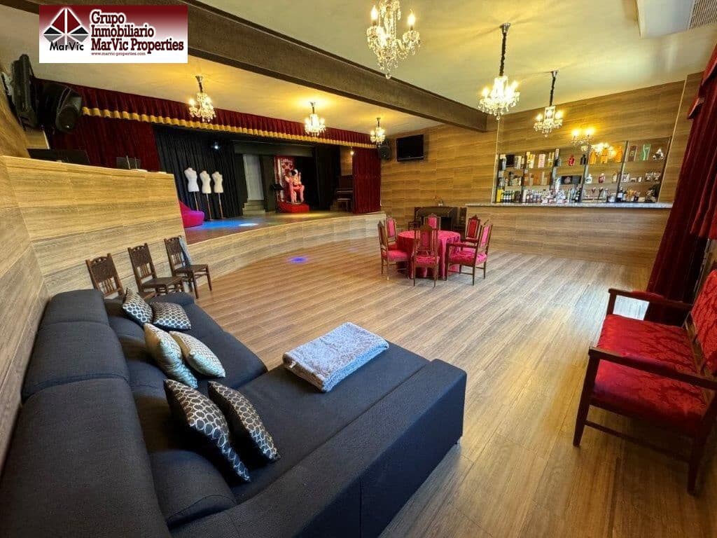 4 bedroom Villa for sale in Callosa d'En Sarria with pool - € 675,000 (Ref: 8537476)