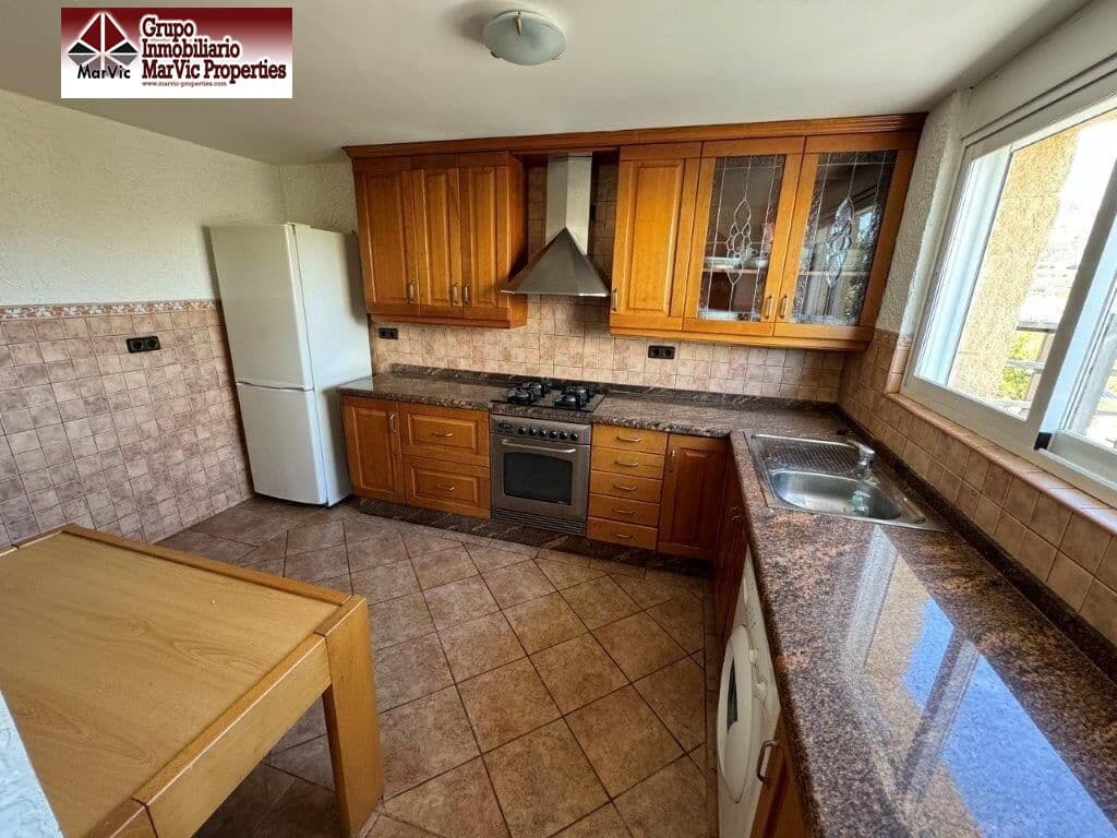 4 soveværelse Villa til salg i Callosa d'En Sarria med swimmingpool - € 418.000 (Ref: 8537477)