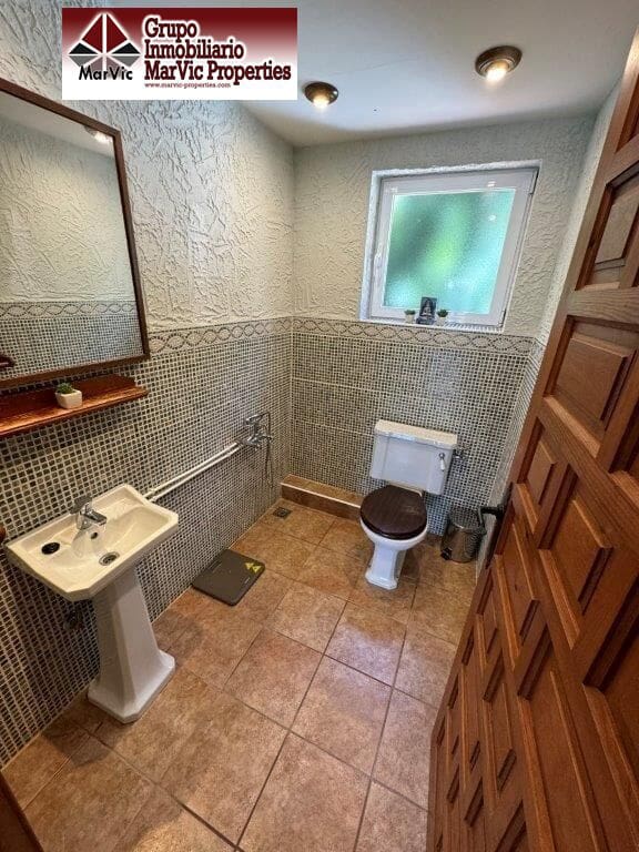 4 soveværelse Villa til salg i Callosa d'En Sarria med swimmingpool - € 418.000 (Ref: 8537477)