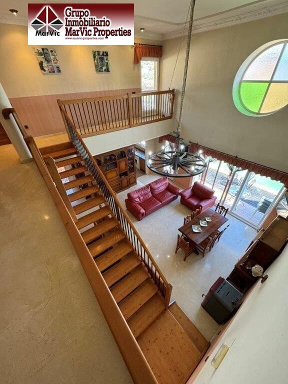 4 soveværelse Villa til salg i Callosa d'En Sarria med swimmingpool - € 418.000 (Ref: 8537477)