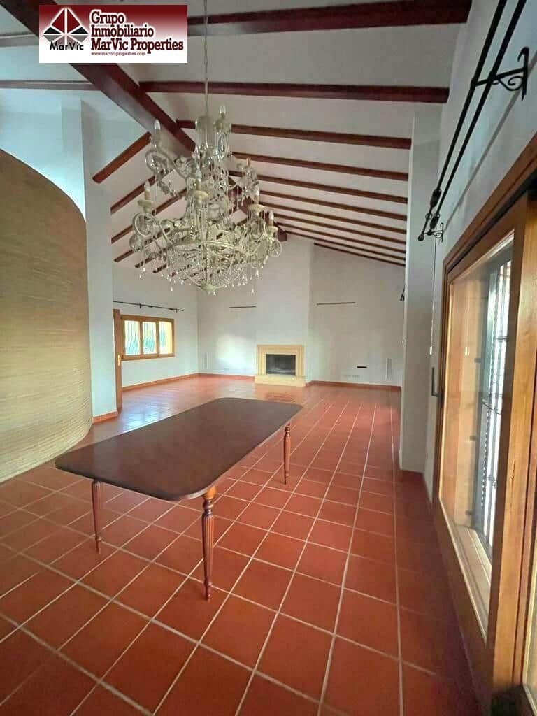 3 soveværelse Villa til salg i Marchuquera med swimmingpool - € 790.000 (Ref: 8537479)