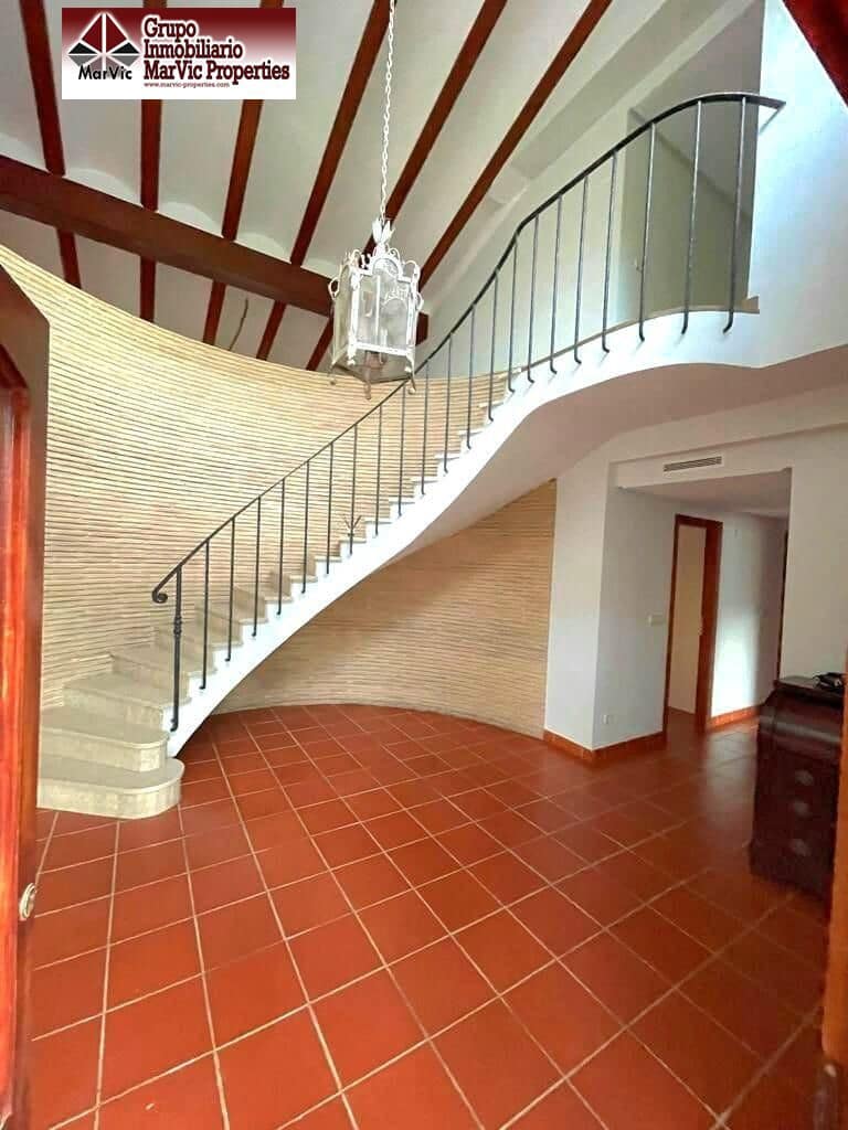 3 soveværelse Villa til salg i Marchuquera med swimmingpool - € 790.000 (Ref: 8537479)