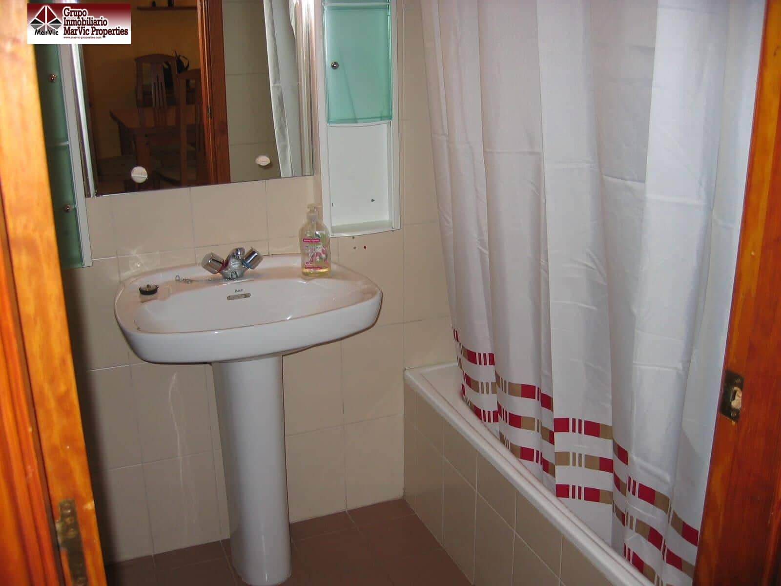 1 soveværelse Lejlighed til salg i Benidorm med swimmingpool - € 138.000 (Ref: 8537494)