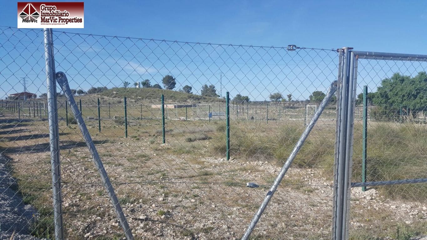 Byggegrund til leje i Albacete by - € 1.300 (Ref: 8537495)