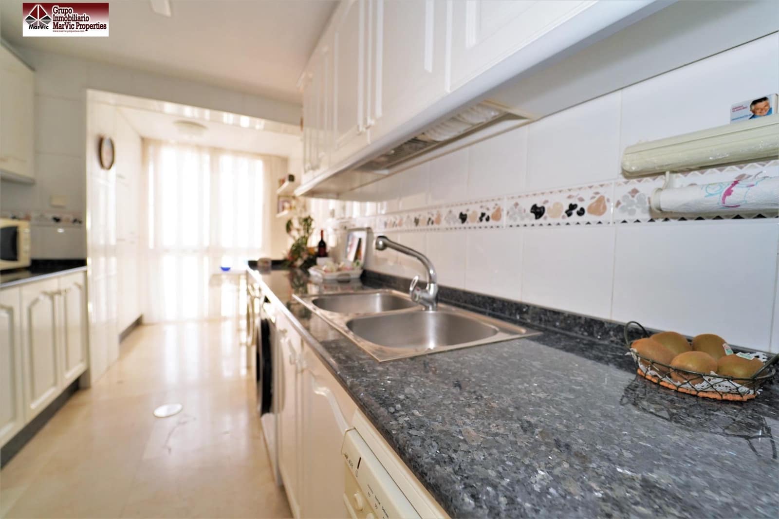 2 bedroom Flat for sale in Benidorm with pool - € 395,000 (Ref: 8537507)