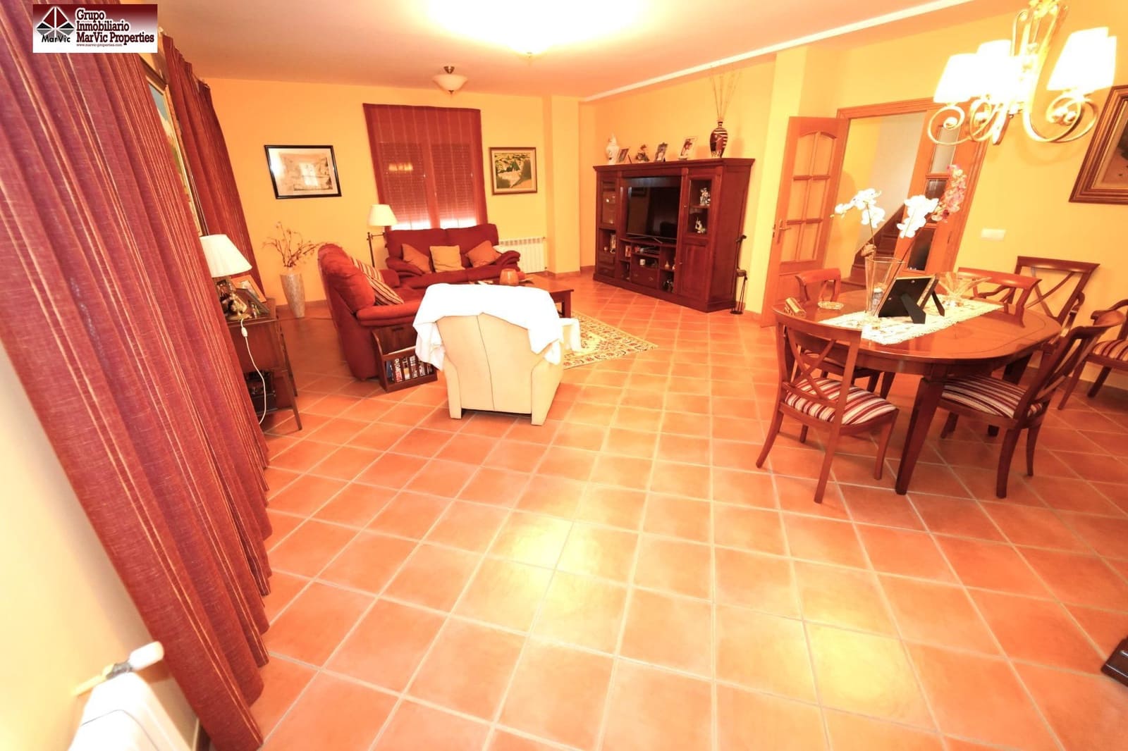 4 bedroom Villa for sale in Finestrat with garage - € 489,000 (Ref: 8537513)