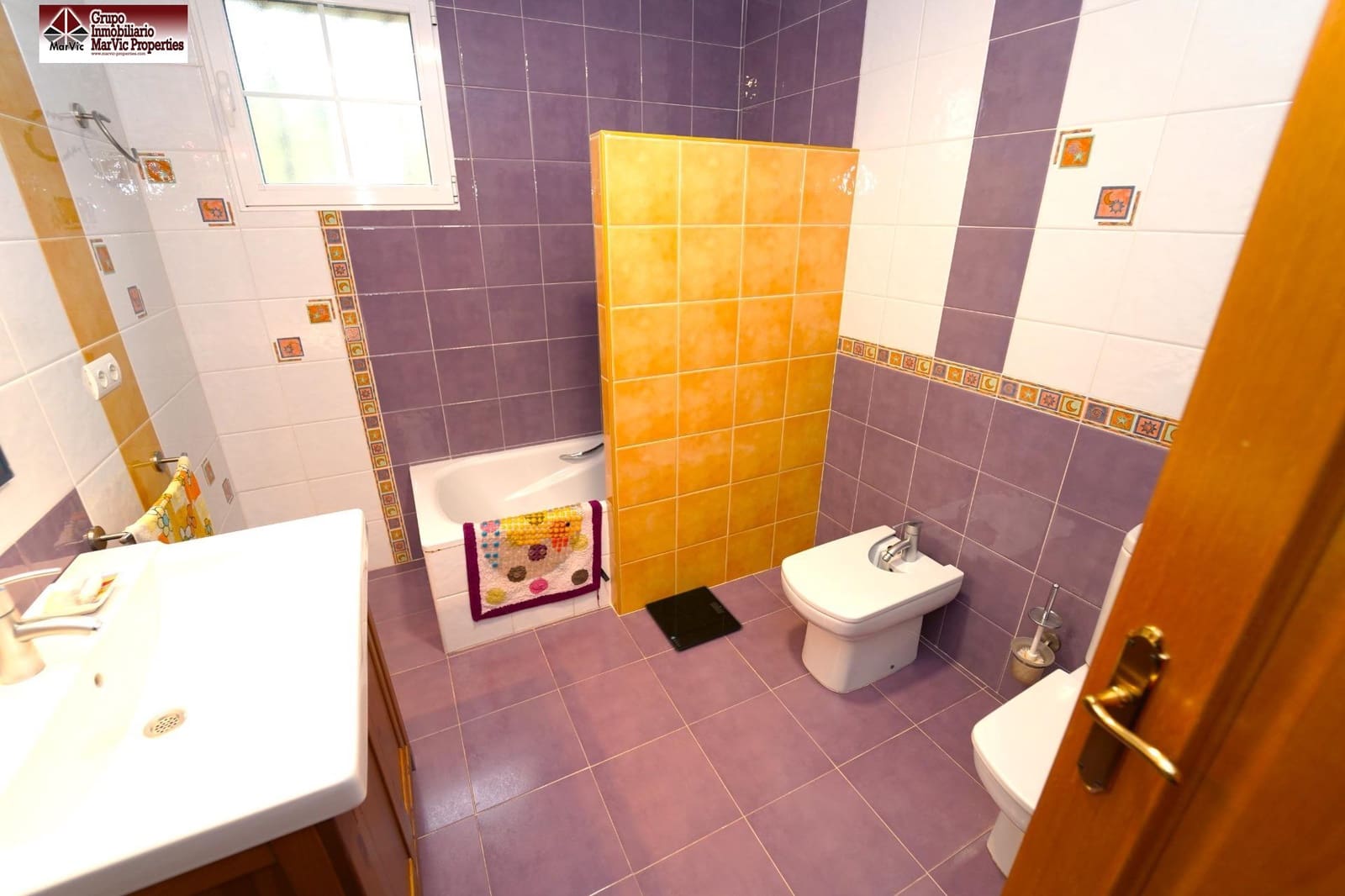 4 bedroom Villa for sale in Finestrat with garage - € 489,000 (Ref: 8537513)