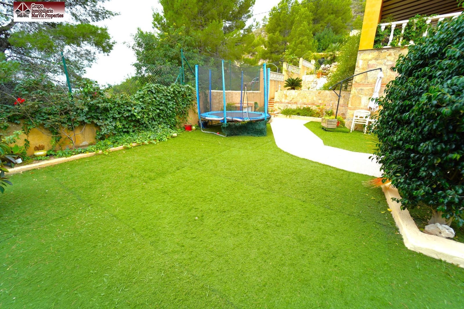 4 bedroom Villa for sale in Finestrat with garage - € 489,000 (Ref: 8537513)