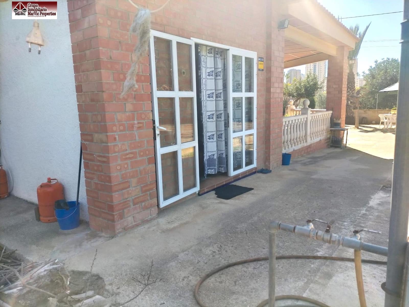 2 bedroom Villa for sale in Benidorm - € 389,000 (Ref: 8537516)