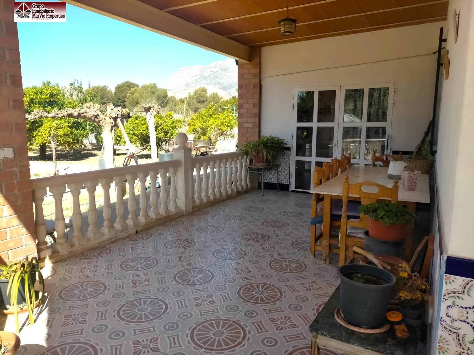 2 bedroom Villa for sale in Benidorm - € 389,000 (Ref: 8537516)